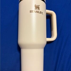 Stanley Cream 40oz Tumbler with Gold Logo and Trim
